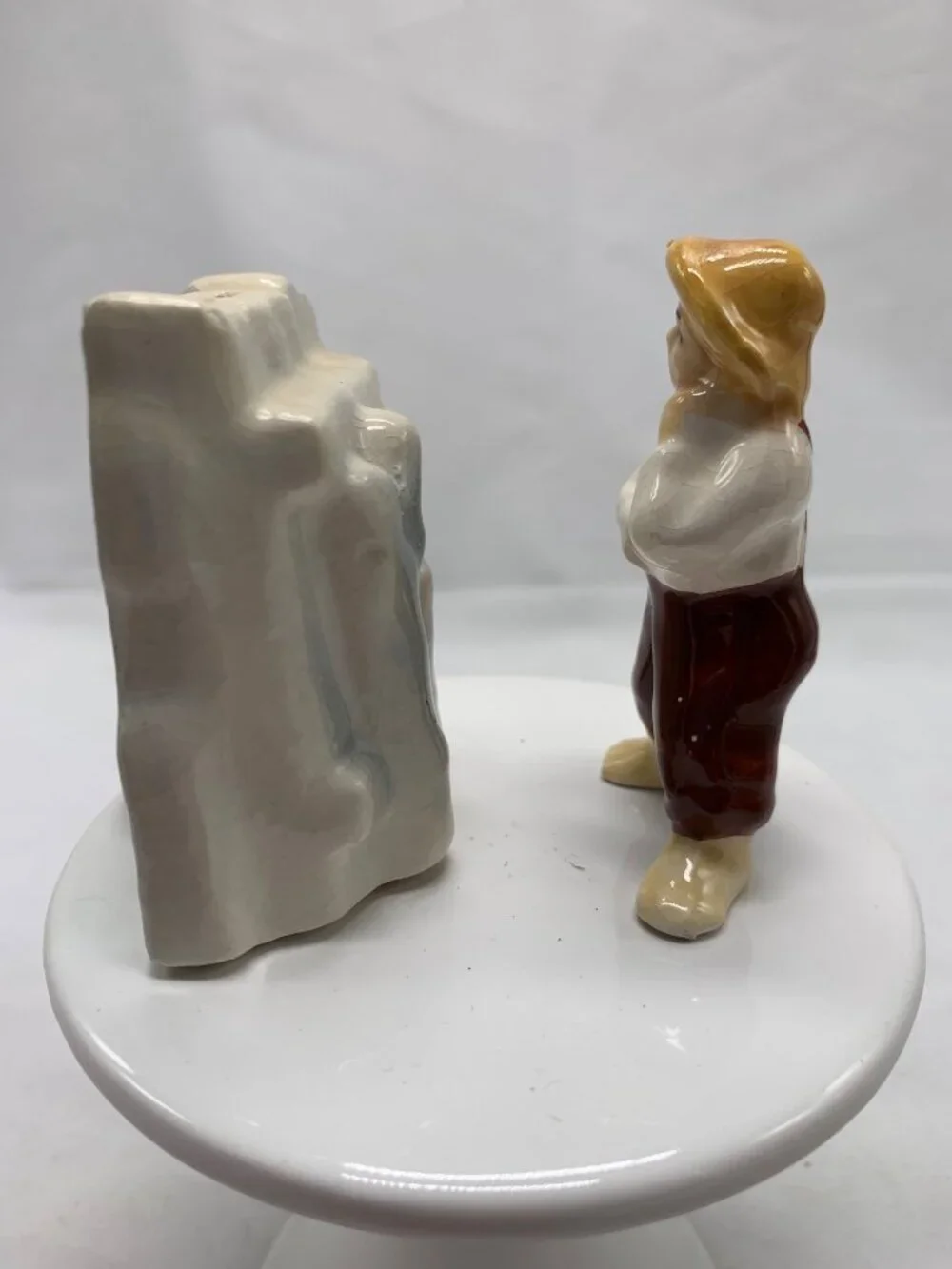 Vintage Huckleberry Finn Ceramic Salt and Pepper Shakers Set